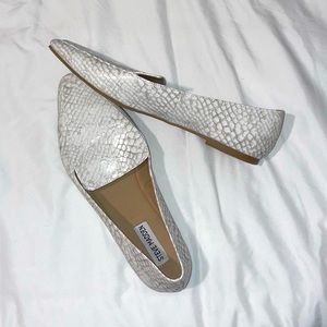 Steve Madden snake skin flats